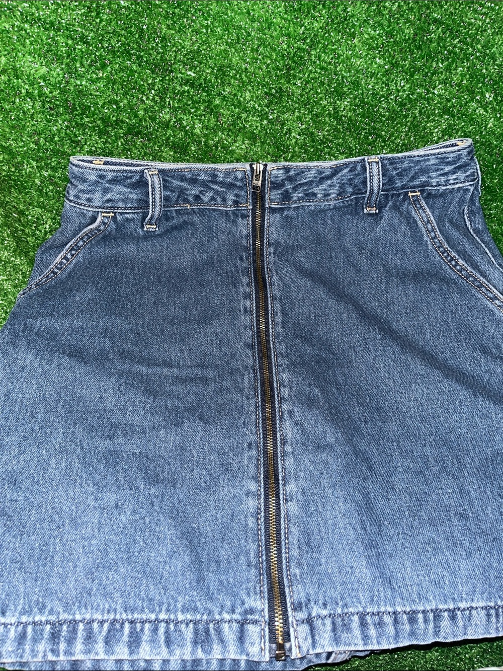 Hollister Denim Jean Mini Skirt Ultra High Rise Front Zipper Blue Size 7